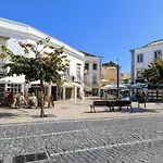 Espaco Luzitano, Fabulous And Stylish Spot, Center, Wi-fi Apartman *